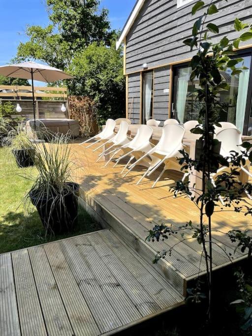 Modern Beach House For 12 Pers! With Jacuzzi Julianadorp Bagian luar foto
