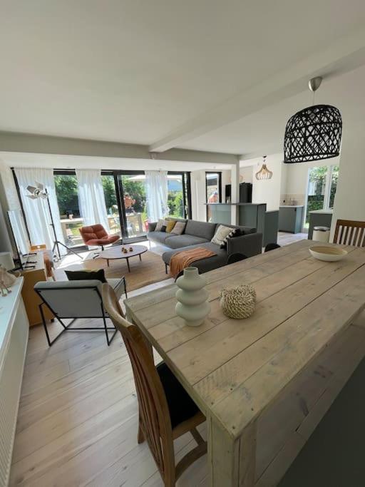 Modern Beach House For 12 Pers! With Jacuzzi Julianadorp Bagian luar foto